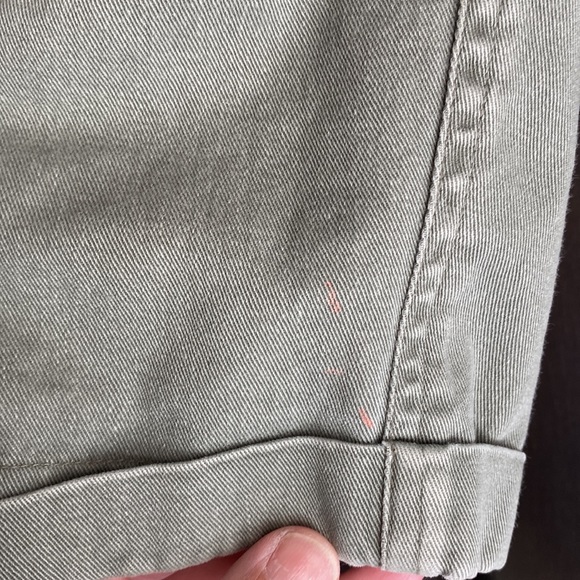 Vintage pleated Bermuda shorts with side pockets - Picture 6 of 8